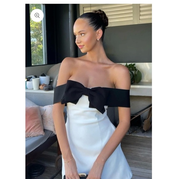 Yojani Margot Dress - size L - Picture 3 of 5